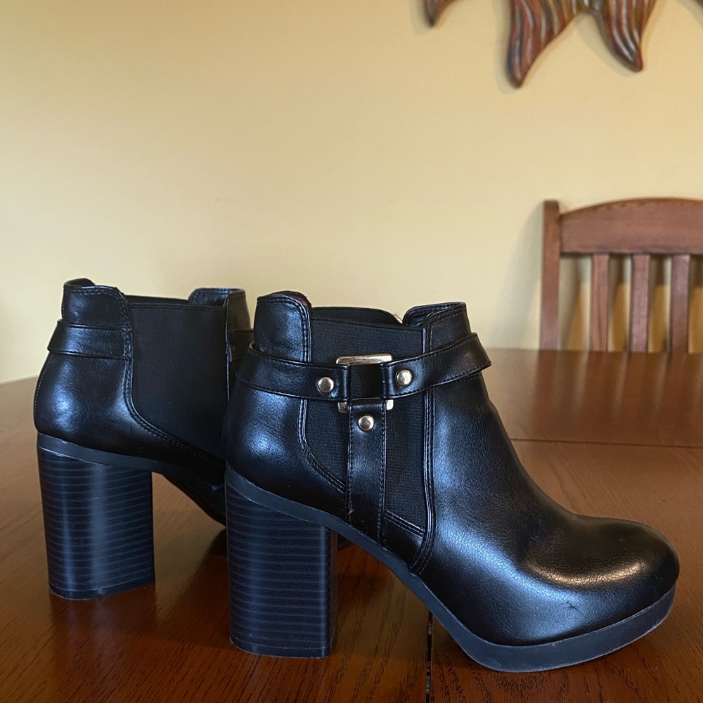 Black Booties with Chunky Heel